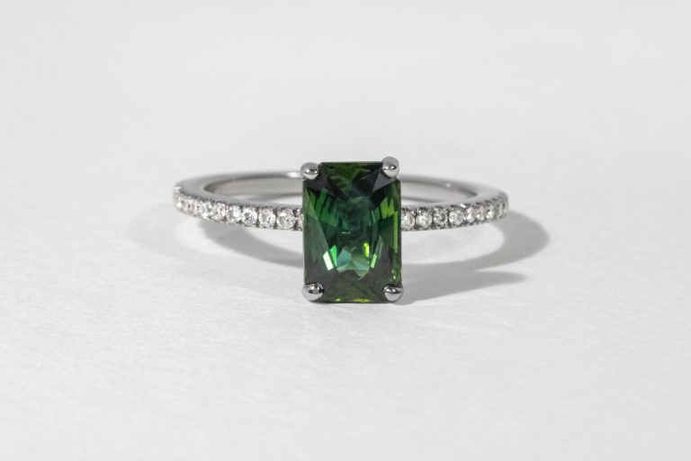 Understanding the Intricacies of Dark Green Diamonds