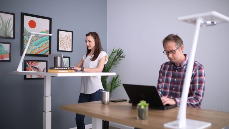 Why Standing Desks Make Business Sense and Leave a Lasting Impression in Presentations ?