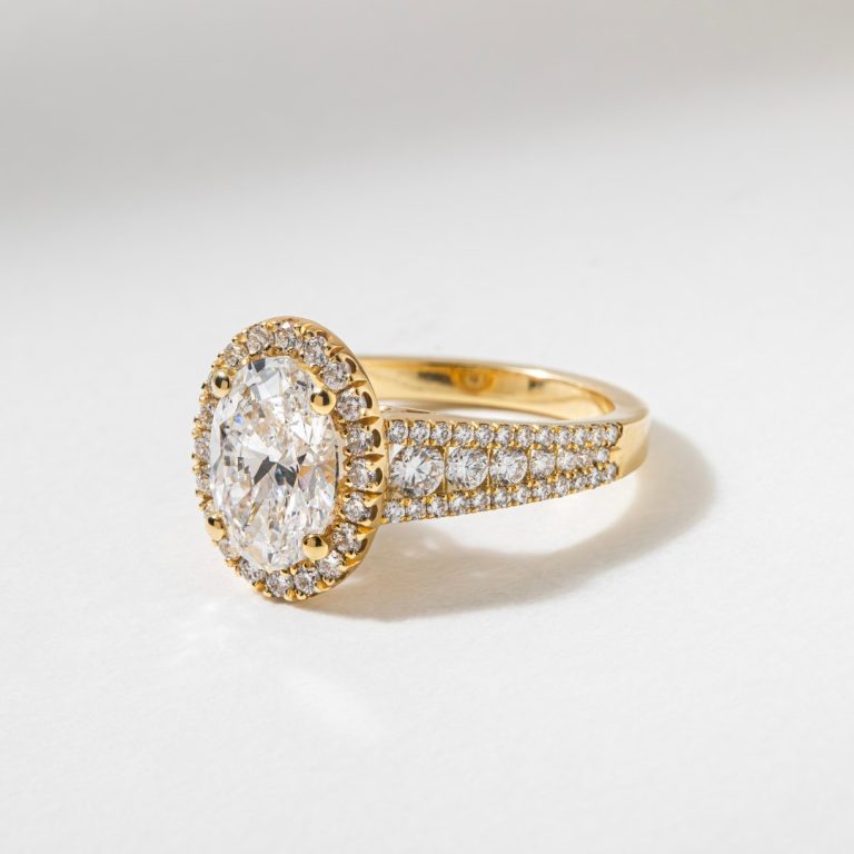 Lab Grown 3 Carat Diamond Ring: Ecological Luxury at Your Fingertips